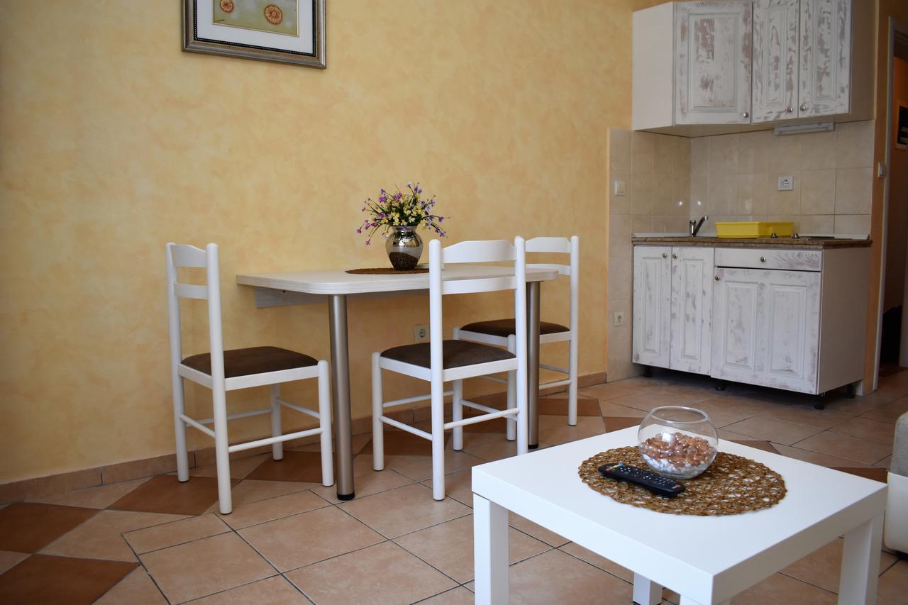 קוטור Lanterna Apartments מראה חיצוני תמונה